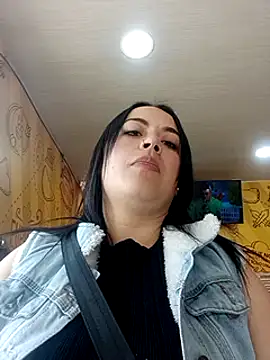 Snapshot of Lesly_10- chatting on December 2024 07:28:01 PM Lesly 10- online show from December 2024 07:28:01 PM