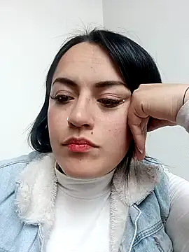 Snapshot of Lesly_10- chatting on December 2024 09:32:02 PM Lesly 10- online show from December 2024 09:32:02 PM