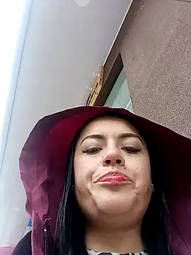 Snapshot of Lesly_10- chatting on January 2025 08:11:02 PM Lesly 10- online show from January 2025 08:11:02 PM