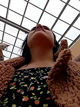 Snapshot of Lesly_10- chatting on March 2025 03:07:01 PM Lesly 10- online show from March 2025 03:07:01 PM