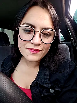 Snapshot of Lesly_10- chatting on March 2025 05:21:01 PM Lesly 10- online show from March 2025 05:21:01 PM