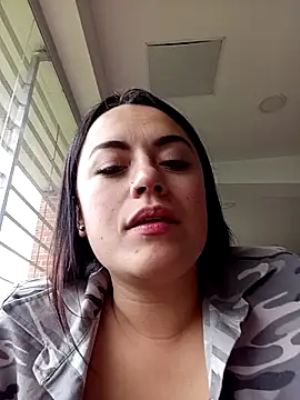 Snapshot of Lesly_10- chatting on March 2025 08:11:01 PM Lesly 10- online show from March 2025 08:11:01 PM