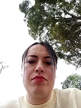 Snapshot of Lesly_10- chatting on March 2025 12:17:01 PM Lesly 10- online show from March 2025 12:17:01 PM