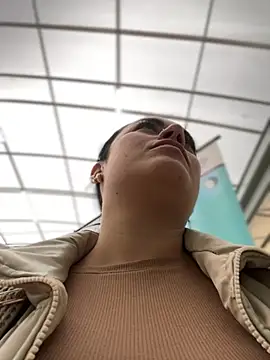 Lesly 10- online show from March 2026 03:39:02 PM