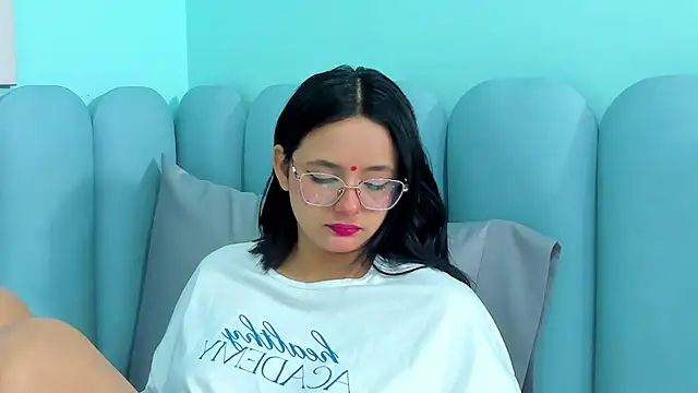 Snapshot of kae_styles chatting on January 2025 09:08:02 PM kae styles online show from January 2025 09:08:02 PM