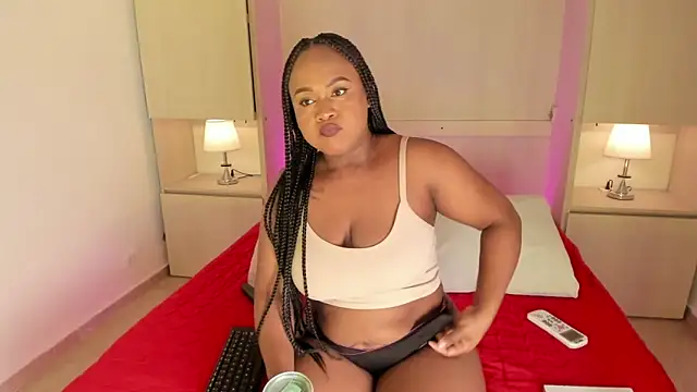 EmilyyStuart online show from November 2025 04:00:01 AM