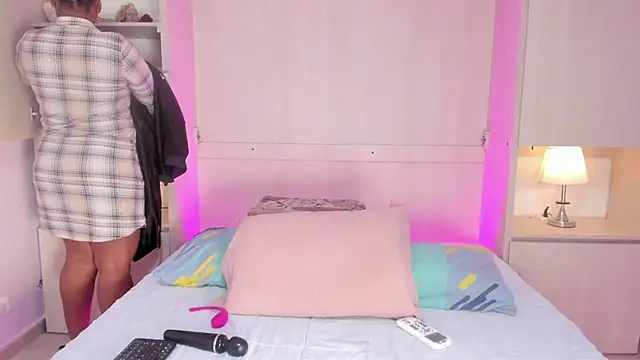 EmilyyStuart online show from February 2026 03:25:02 AM