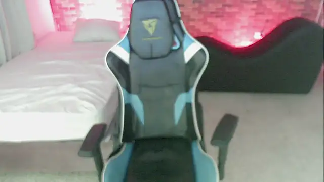 zacariasss  online show from September 2025 04:58:01 AM