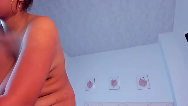 Brianna bigboobs online show from December 2024 02:44:01 PM