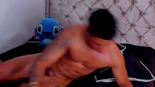 Andrew wolf7 online show from November 2025 08:09:02 AM