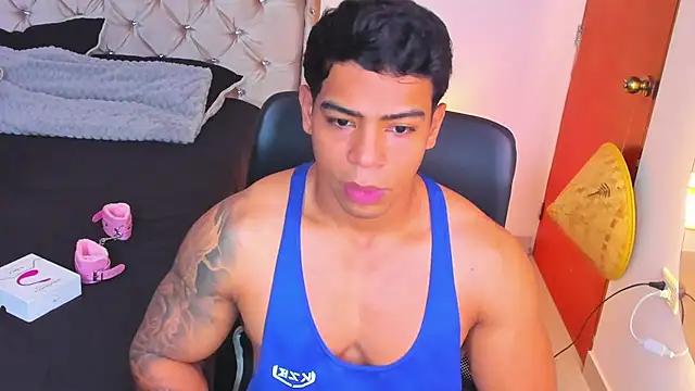 Andrew wolf7 online show from February 2026 04:49:01 PM