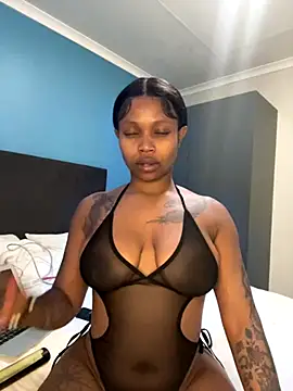 InkLady444 online show from October 2025 04:57:02 AM