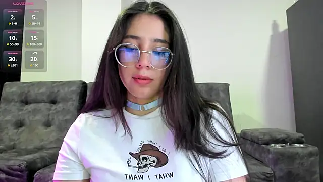 emmadiaz1 online show from October 2025 03:27:01 AM