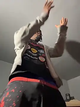 SluttyLyfe4L online show from April 2026 11:35:01 AM