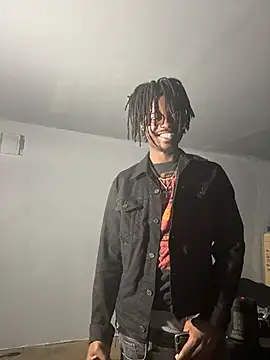 SluttyLyfe4L online show from April 2026 07:07:02 PM