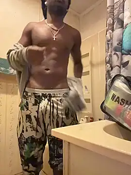 Snapshot of SluttyLyfe4L chatting on July 2026 03:44:02 AM SluttyLyfe4L online show from July 2026 03:44:02 AM