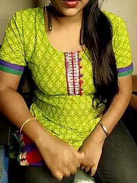 Snapshot of Sony-Model chatting on January 2025 02:46:01 PM Sony-Model online show from January 2025 02:46:01 PM