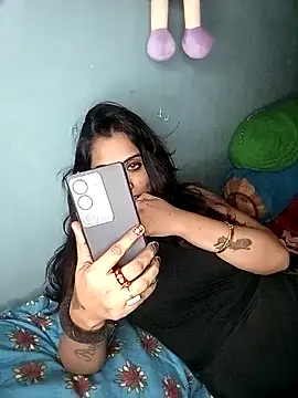 Snapshot of SWAG_9 chatting on January 2025 09:45:01 PM SWAG 9 online show from January 2025 09:45:01 PM