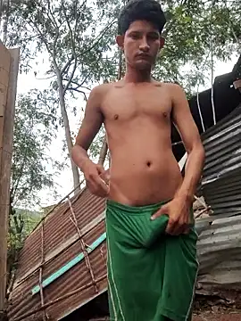 Valentinacuc online show from April 2026 11:18:02 AM