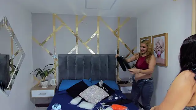 Caroliine Torres online show from October 2025 11:41:02 AM