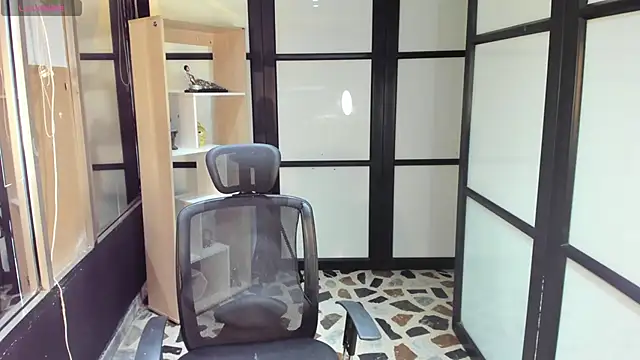 EmySilver online show from February 2025 03:47:02 PM