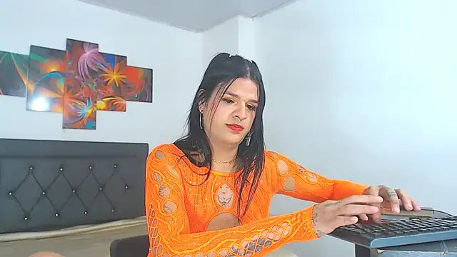 eloisaath online show from March 2025 07:46:01 PM