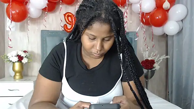 Snapshot of Alexa_roussee chatting on February 2025 10:58:01 PM Alexa roussee online show from February 2025 10:58:01 PM