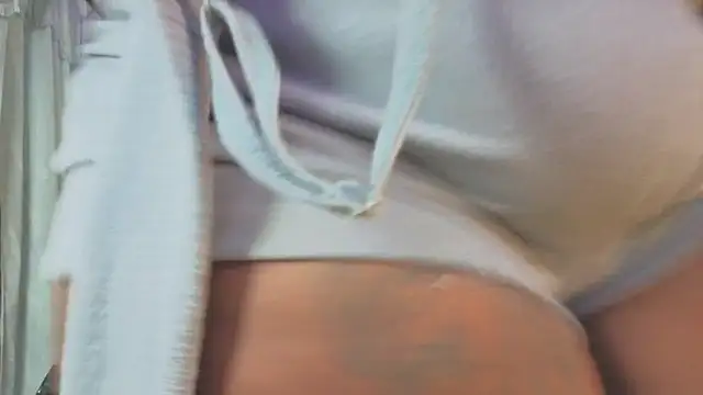 Alexa roussee online show from October 2025 12:02:02 PM