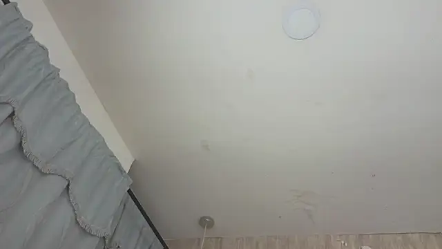 Alexa roussee online show from November 2025 12:48:01 PM