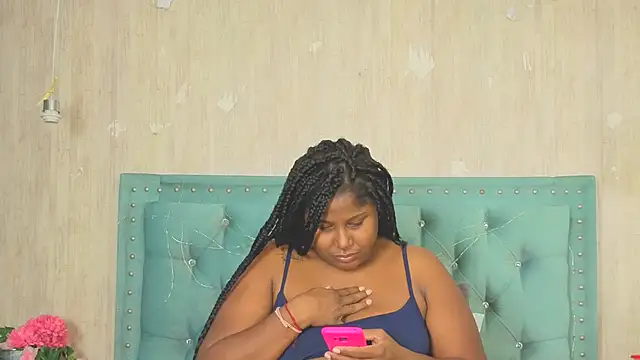 Alexa roussee online show from November 2025 02:00:02 AM