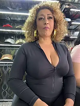 Snapshot of Katti_Barrera chatting on July 2026 07:40:02 PM Katti Barrera online show from July 2026 07:40:02 PM