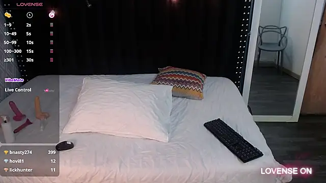 petitelittleebony online show from December 2024 07:43:01 PM