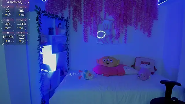 cat kitty18  online show from July 2026 06:17:02 PM