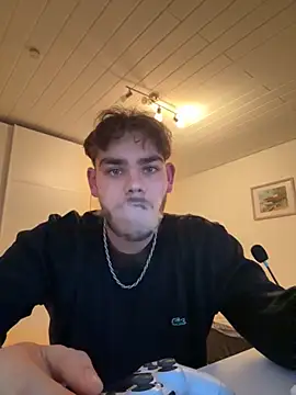 JuNIs  online show from October 2025 05:02:02 PM