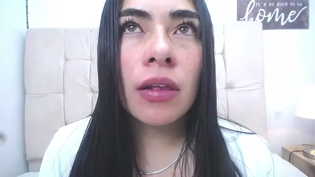 Snapshot of missexy303av chatting on December 2024 06:19:01 PM missexy303av online show from December 2024 06:19:01 PM