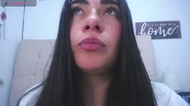 Snapshot of missexy303av chatting on February 2025 04:32:01 PM missexy303av online show from February 2025 04:32:01 PM