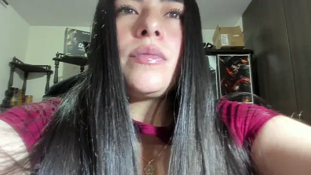 Snapshot of missexy303av chatting on March 2025 05:00:02 AM missexy303av online show from March 2025 05:00:02 AM