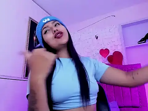 Snapshot of SarahStones chatting on September 2025 02:59:02 AM SarahStones online show from September 2025 02:59:02 AM