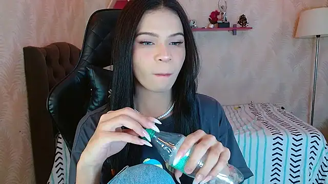 andy bell x online show from September 2025 06:12:02 AM