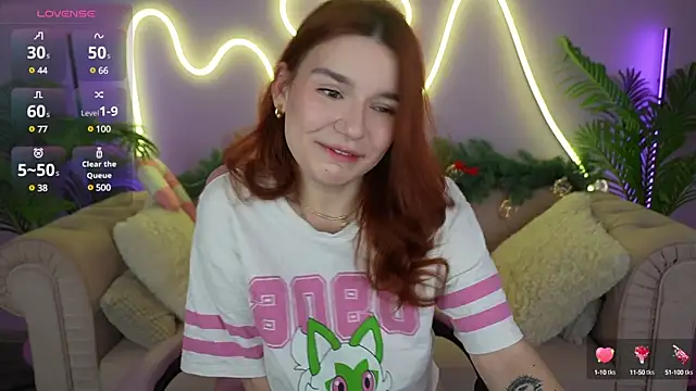 Snapshot of RedShinee chatting on December 2024 02:10:02 PM RedShinee online show from December 2024 02:10:02 PM