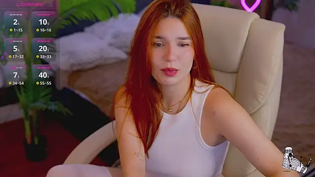 Snapshot of RedShinee chatting on September 2025 12:32:02 PM RedShinee online show from September 2025 12:32:02 PM