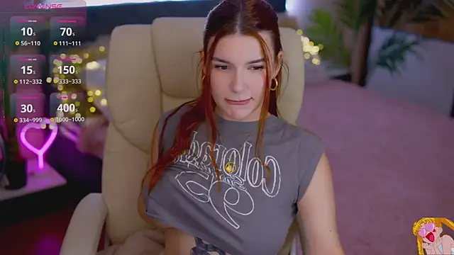 Snapshot of RedShinee chatting on October 2025 01:59:02 PM RedShinee online show from October 2025 01:59:02 PM