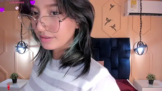 Yazmin rouse online show from December 2024 02:22:01 PM