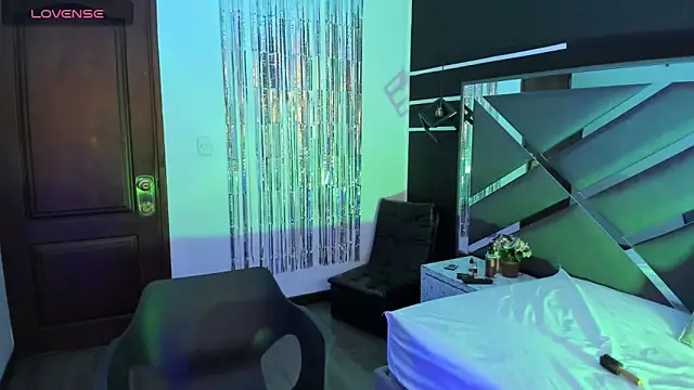 SexyNaf online show from October 2025 07:36:02 PM