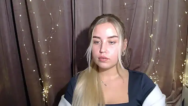 Snapshot of KristyHoney chatting on December 2024 06:28:01 PM KristyHoney online show from December 2024 06:28:01 PM