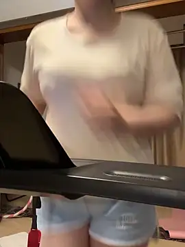 Tastemystrawberry online show from December 2025 11:41:01 AM