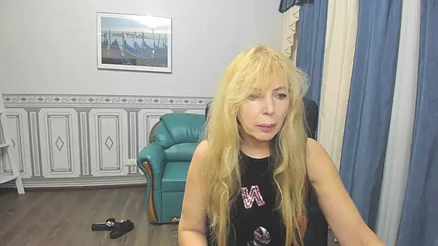 Snapshot of Anna_Diax chatting on March 2025 12:59:02 PM Anna Diax online show from March 2025 12:59:02 PM