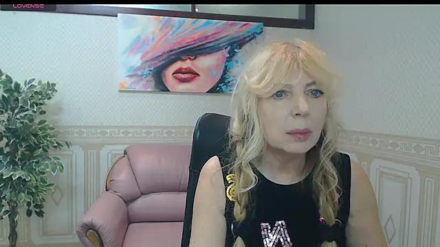 Snapshot of Anna_Diax chatting on March 2025 01:08:01 PM Anna Diax online show from March 2025 01:08:01 PM