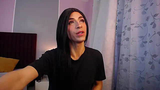 Snapshot of LiahGrey7 chatting on January 2025 01:13:01 PM LiahGrey7 online show from January 2025 01:13:01 PM