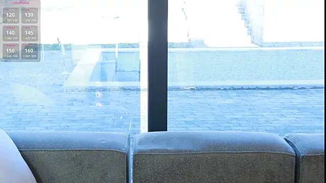 Snapshot of AnnaSiren chatting on March 2025 06:42:02 AM AnnaSiren online show from March 2025 06:42:02 AM